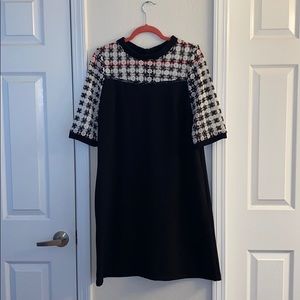 Black & white crochet lace trim shift dress